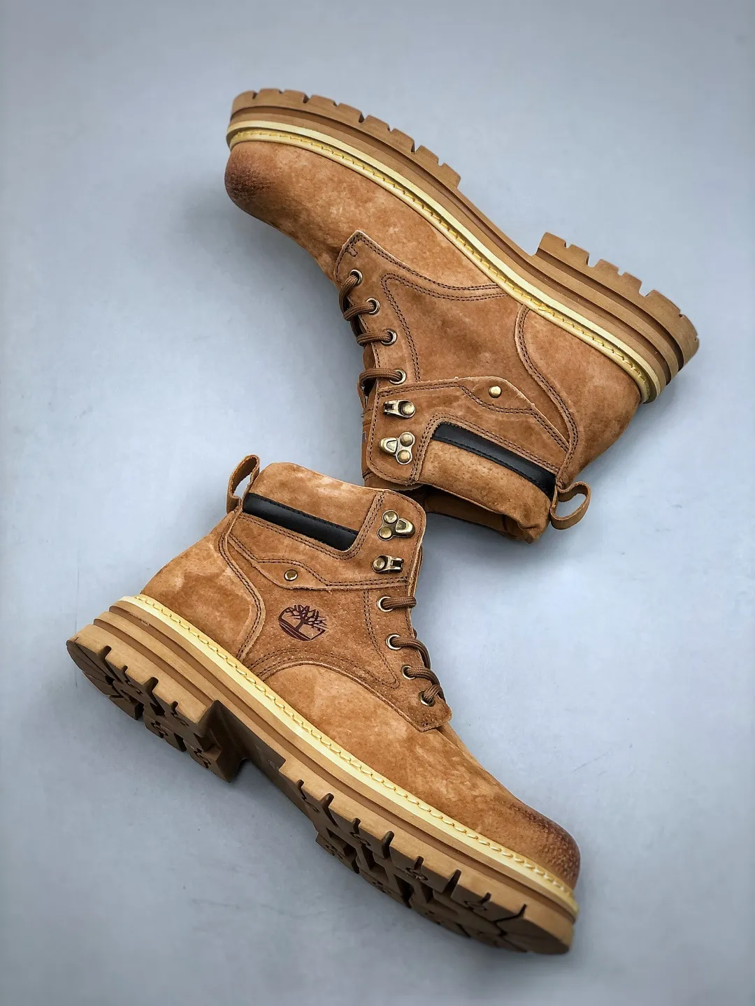 💰440 supports store K T/ Timberland classic 25ss new high-top, classic re-creation, new upgrade, Guangdong factory quality, original box and original packaging. The fabric is made of top Italian frosted cowhide, with anti-odor and anti-corrosion genuine leather latex insoles to give you a perfect wearing experience. Quality is exquisite and durable. A must-have for sportsmen. Specializes in not looking handsome. High-quality and first-class foot feel. Exclusive supply. Size: 39-44